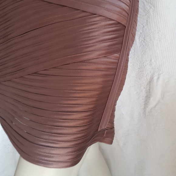 BCBG | Last Chance - One-shoulder Bodycon Cocktail Dress - Picture 9 of 13